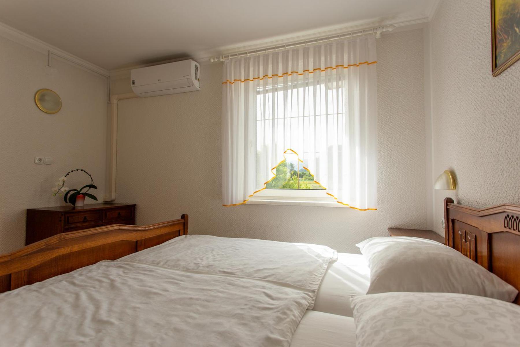 Gostisce Pri Dveh Petelinih Hotel เบลด ห้อง รูปภาพ